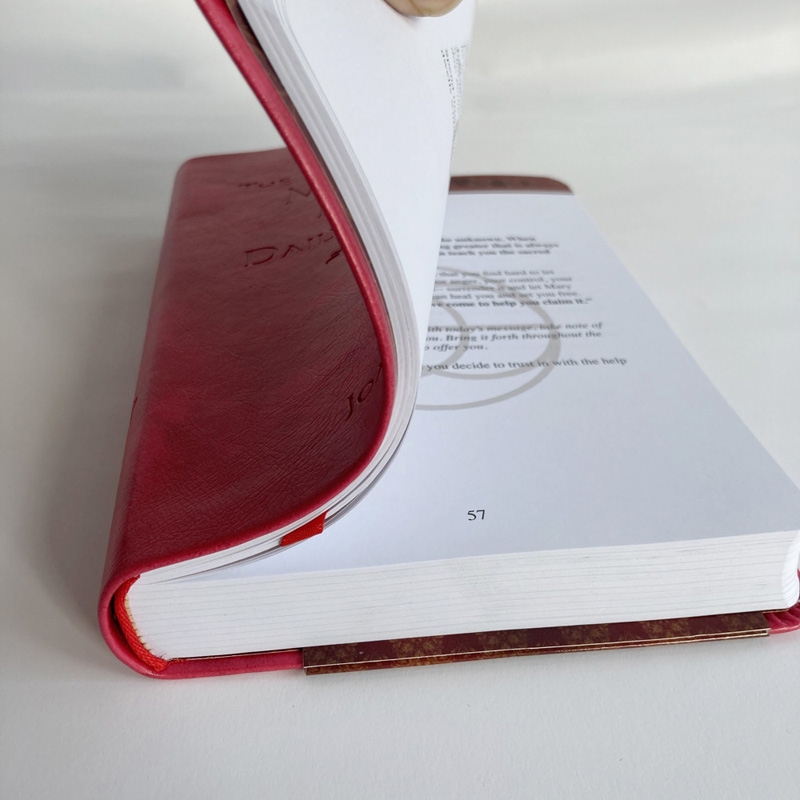 Hot sale PU Leather Journal Notebook With Pen Customized logo A5 Planners gift 