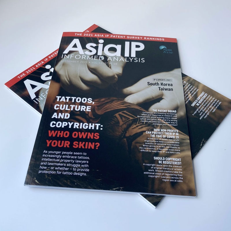 Monthly magazine printing service custom designed full color magazine fast delivery